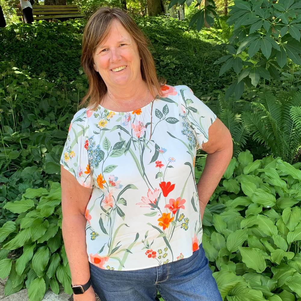 Meet your Posher, Debbie